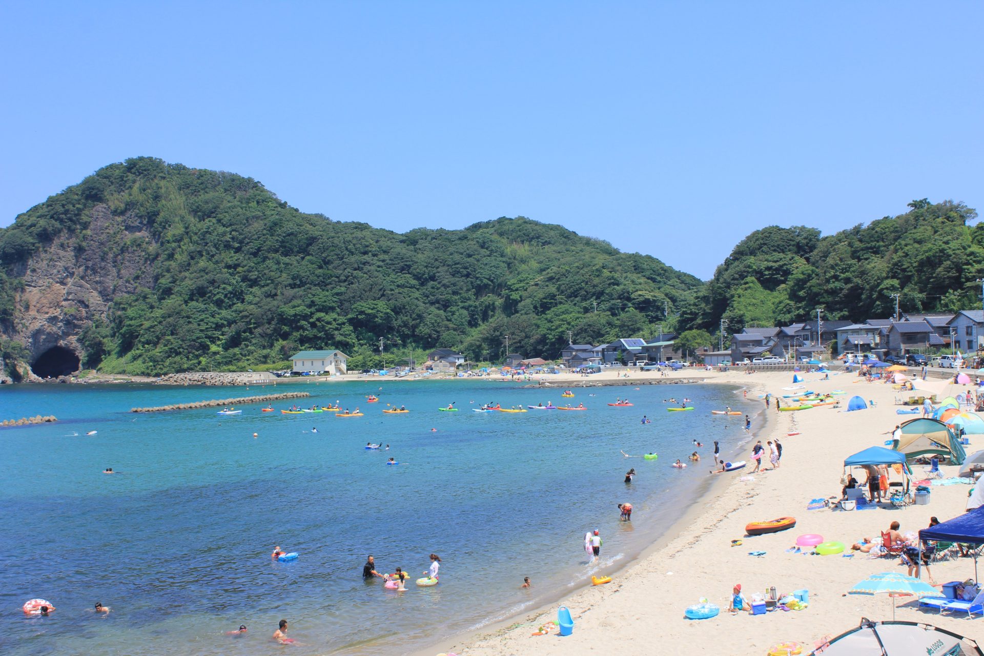 目の前の海は夏が本番